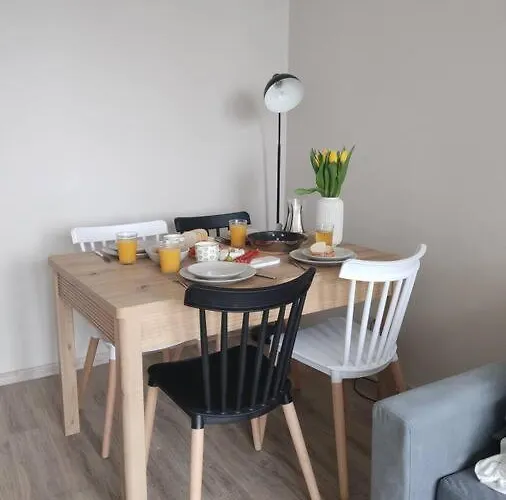 Pomieszkaj Na Kosmonautow 아파트 *