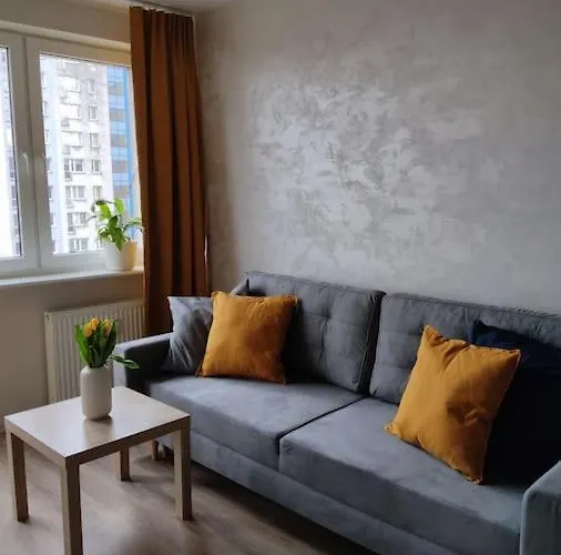 아파트 Pomieszkaj Na Kosmonautow 포즈난